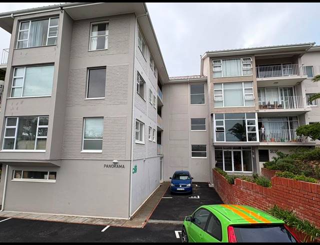 2 BEDROOM PROPERTY TO RENT IN FISH HOEK